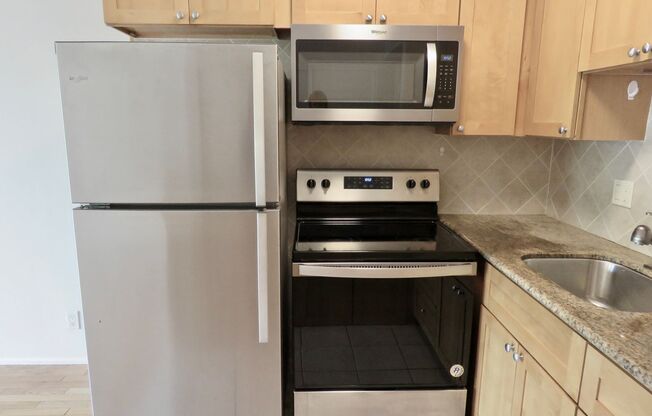 1 bed, 1 bath, $2,975, Unit 4