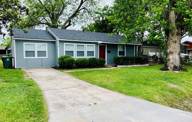2726 STALLINGS DR