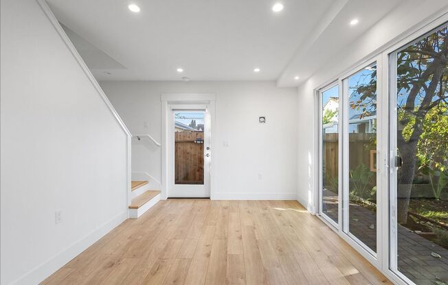 1012 #A Broadway - 2 Bedroom | 2 Bath | ADU