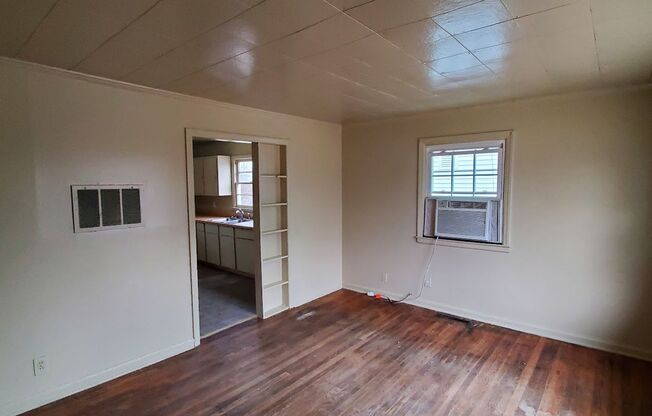 3 Bedroom 1 Bathroom House!