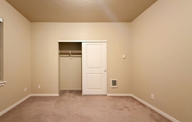 2 beds, 2 baths, 1,090 sqft, $1,600, Unit 519-07