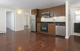 Premier South End Living: Spacious & Modern 4-Bedroom – 4 Bed | 2 Bath