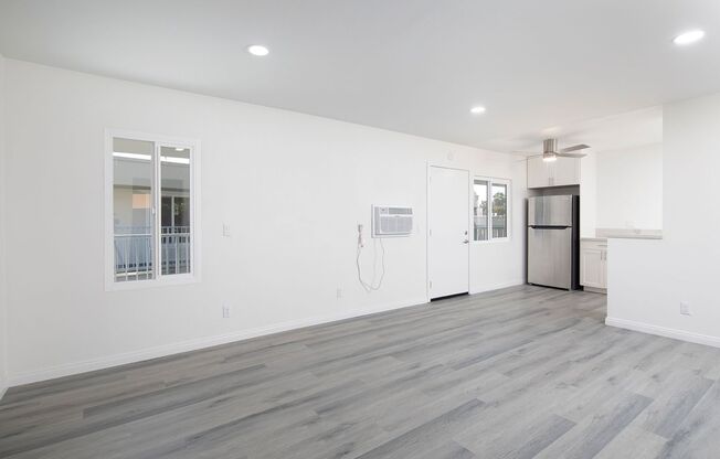 3 beds, 2 baths, 1,100 sqft, $3,195, Unit 59