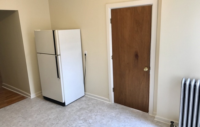 1 bed, 1 bath, 700 sqft, $1,800, Unit 3243 - Unit 1B