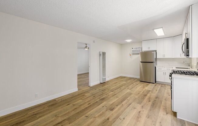 1 bed, 1 bath, 650 sqft, $1,895, Unit 01