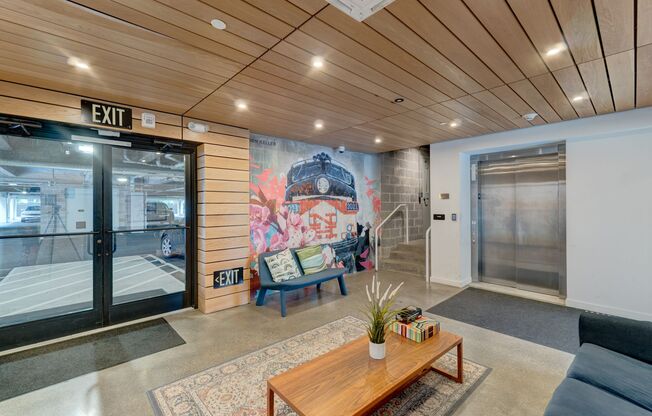 104 Howe St