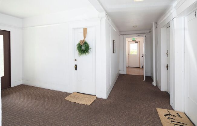 Studio, 1 bath, $1,595, Unit 01