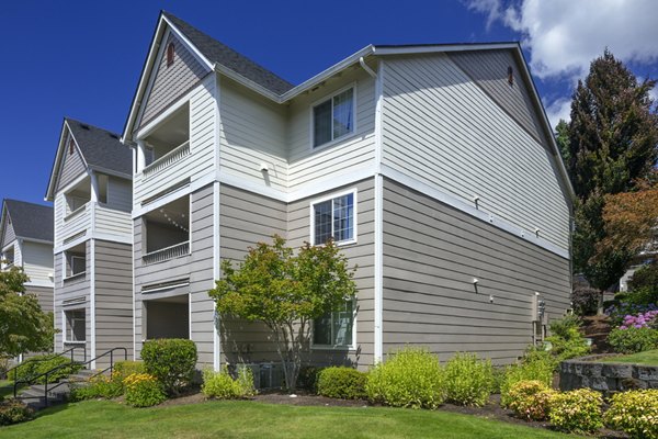 Highland Hills Apartments in Vancouver