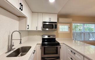 Laurel Street- Cuomo