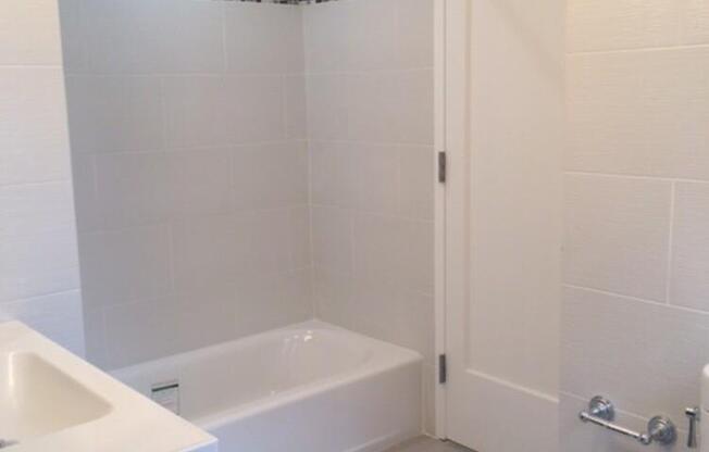 175 W 76 ST