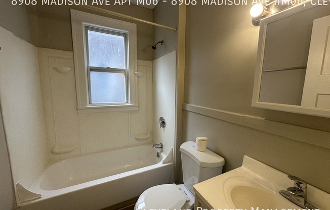 1 bed, 1 bath, $650