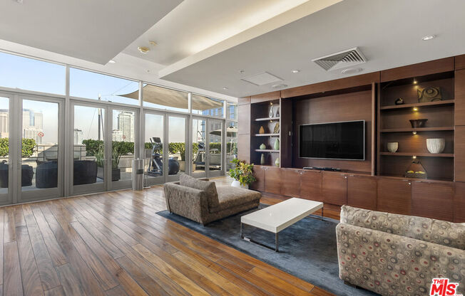 1 bed, 1.5 baths, 1,120 sqft, $4,000, Unit 1103