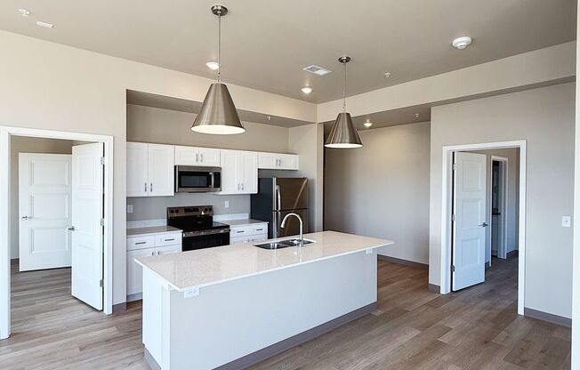 2 beds, 2 baths, 1,214 sqft, $1,810, Unit 202