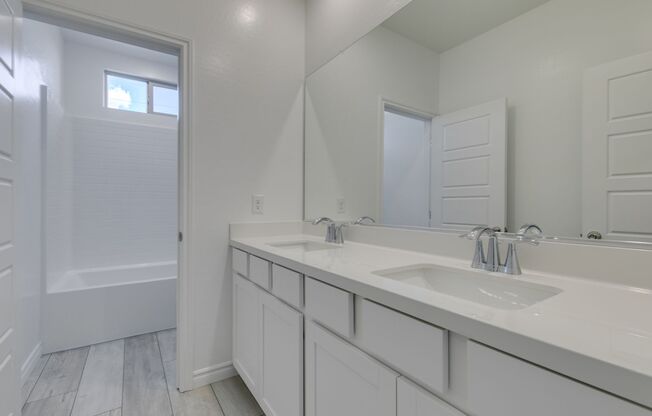 3 beds, 3 baths, $2,750, Unit UNIT 1140