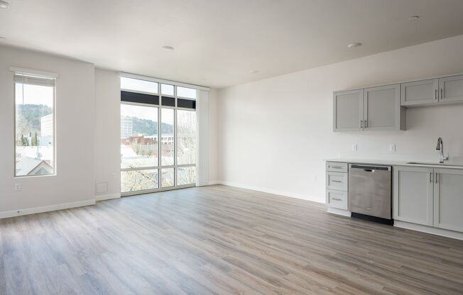 2 beds, 2 baths, 920 sqft, $2,395, Unit 25-206