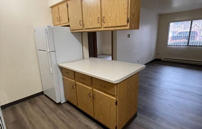 1 bed, 1 bath, 640 sqft, $679.99, Unit 755-F9