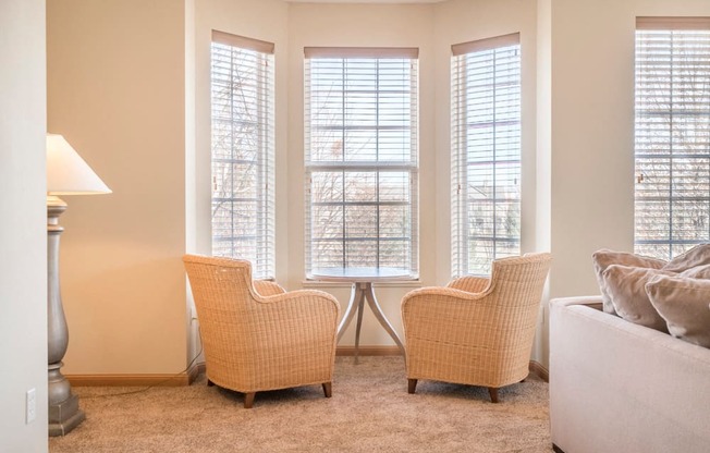 Interiors-Breakfast nook with large windows at Stone Ridge Estates townhomes in Lincoln NE