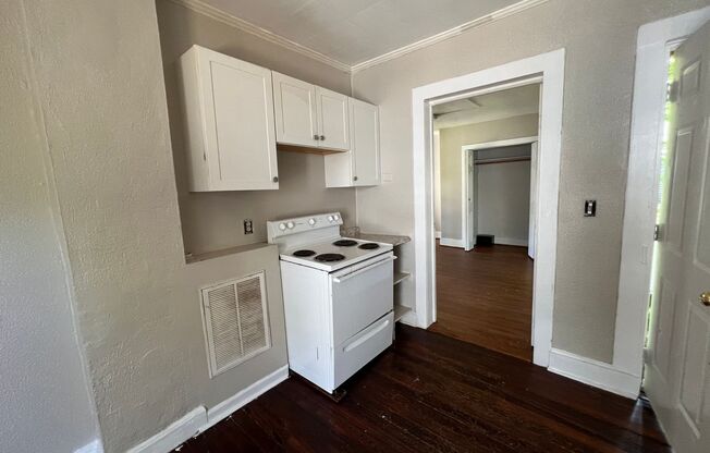 1309 6Th St SE $995 1bed/1bath