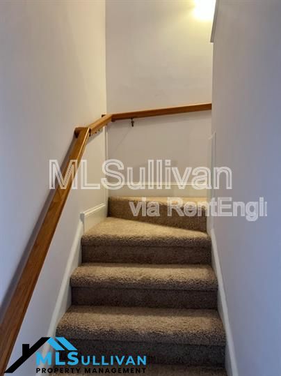 3 beds, 2.5 baths, 1,910 sqft, $2,100