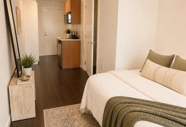 Studio, 1 bath, 175 sqft, $1,180, Unit 1301