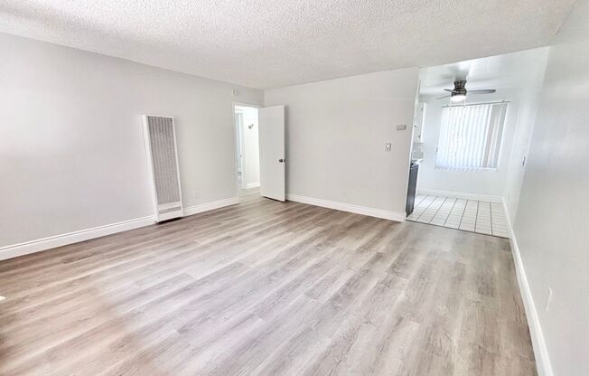 531 E Chevy Chase Dr #4