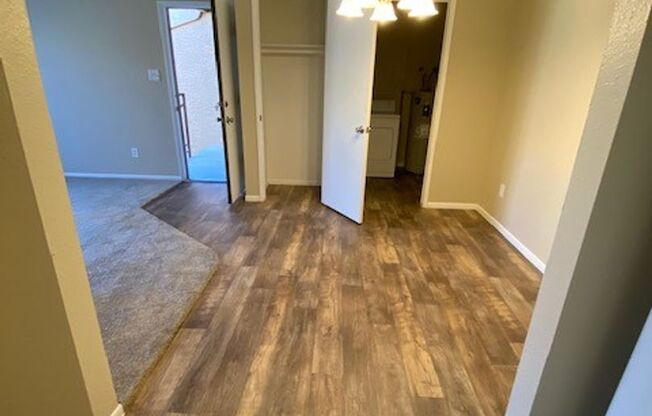 1 bed, 1 bath, 670 sqft, $1,295, Unit 244