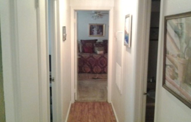 2 beds, 2 baths, 810 sqft, $1,125, Unit 302