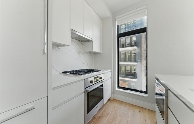 2 beds, 2 baths, 946 sqft, $4,500, Unit 524