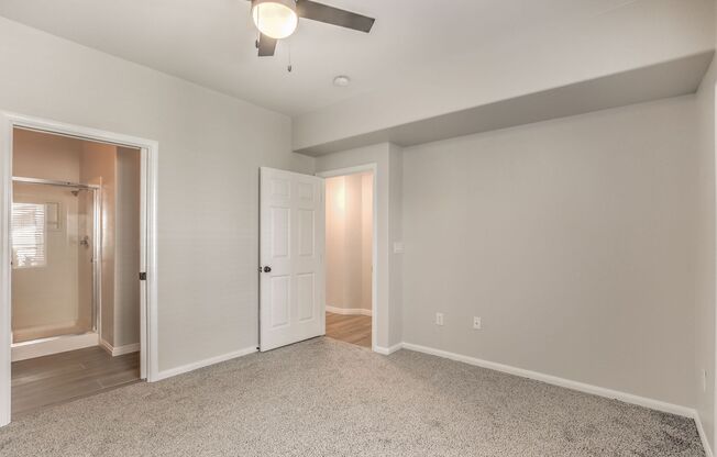 Beautiful Remodeled Condo located on the First floor with 2 bedrooms!