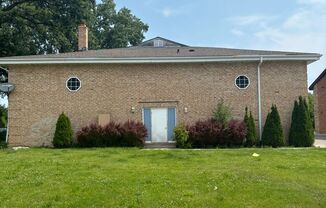 9900 W Fond Du Lac Ave