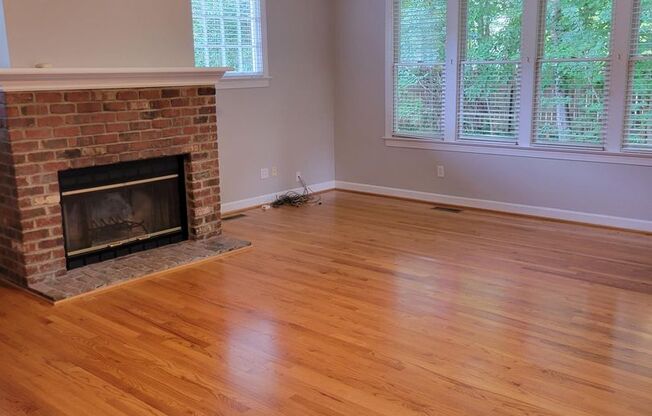 Awesome 4br/2.5ba in exc Cary Location! Available Now!