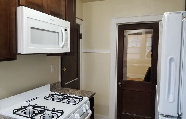 2009-2011 University Ave