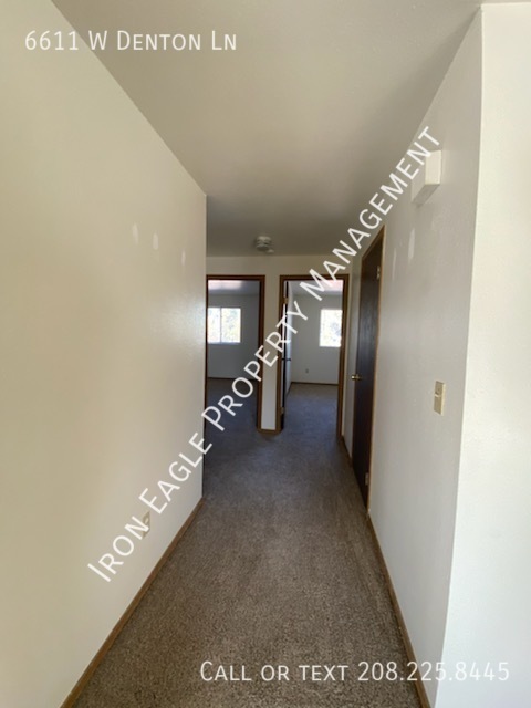6611 W DENTON LN