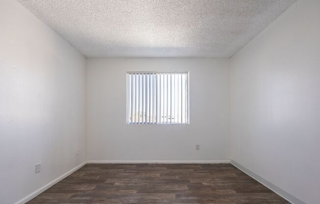 2 beds, 1 bath, 780 sqft, $1,149, Unit 11502