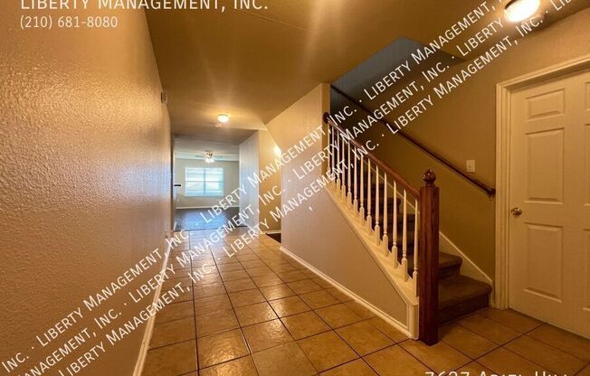 7627 Ariel Hill