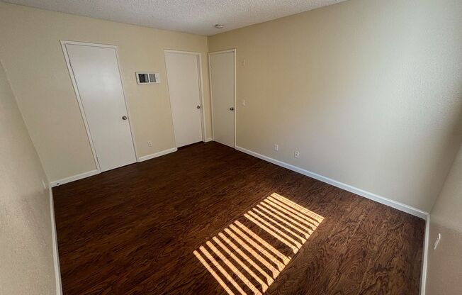2 beds, 2 baths, 850 sqft, $2,475, Unit 2583-04