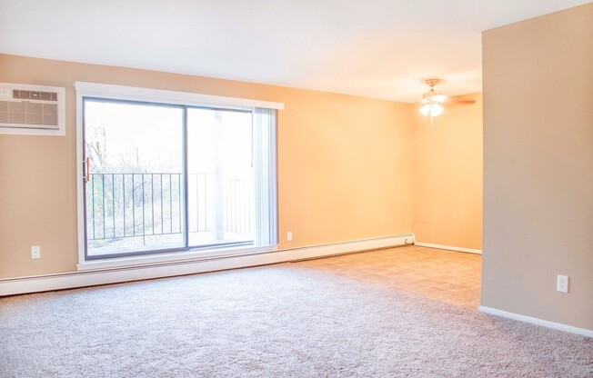 1 bed, 1 bath, 731 sqft, $1,215, Unit 306