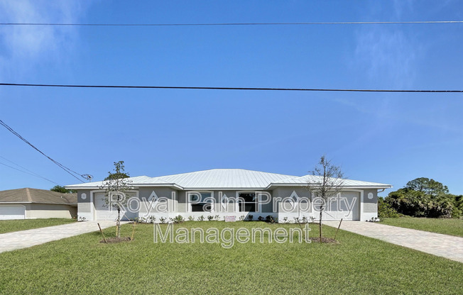 122 IVAN AVE S