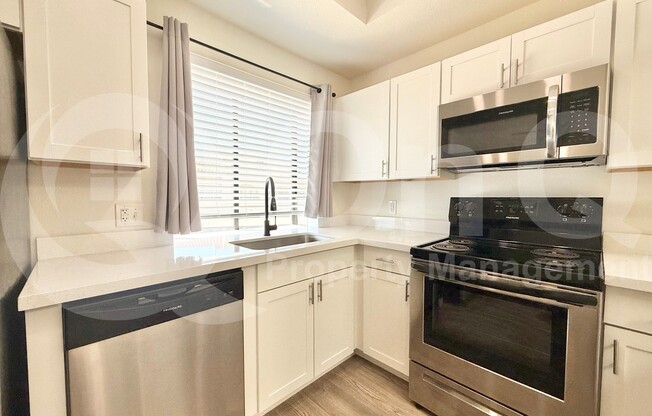 3 beds, 2 baths, 1,088 sqft, $1,700, Unit 284