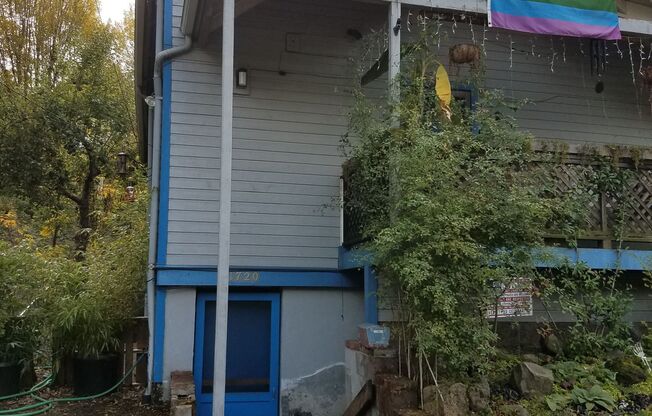 Newly Renovated + Sunny & Bright, 2 Bedroom + Loft, 2 Bath Duplex in Goose Hollow Coming Soon!