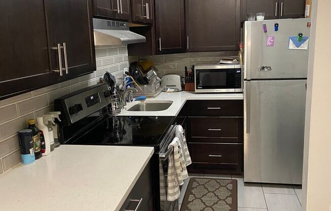 1 bed, 1 bath, $2,025, Unit 450