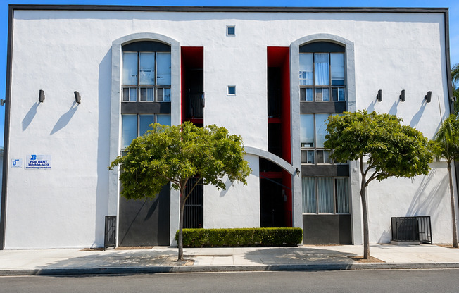 Studio, 1 bath, 450 sqft, $1,450, Unit 21