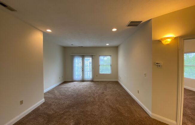 1 bed, 1 bath, 775 sqft, $900, Unit Apt. A