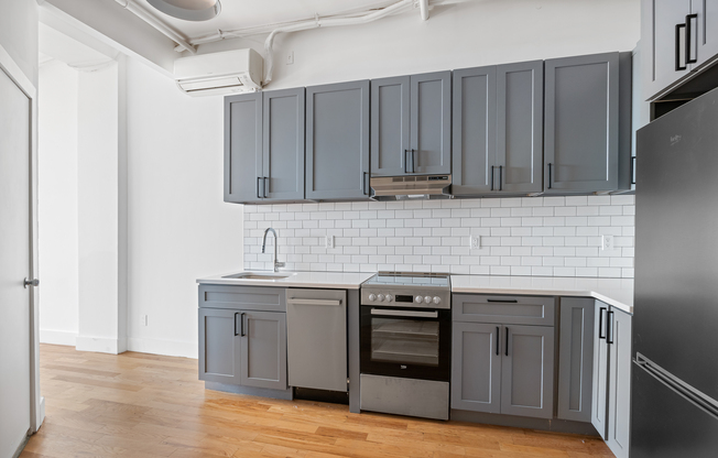 Studio, 1 bath, $5,000, Unit 3A