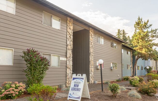 2 beds, 2 baths, 1,092 sqft, $1,875, Unit 47