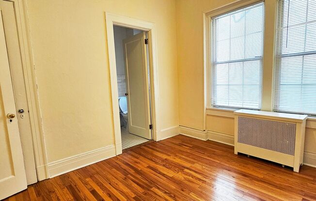 1 bed, 1 bath, 550 sqft, $1,500, Unit 107