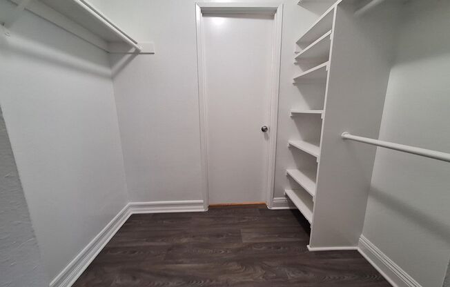 Studio, 1 bath, 425 sqft, $2,095, Unit 07