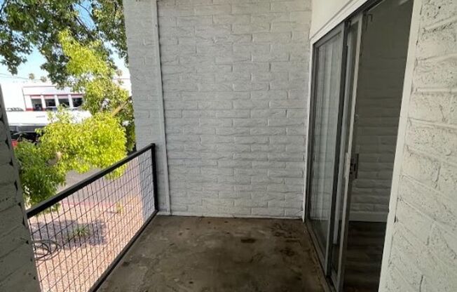 1 bed, 1 bath, $999