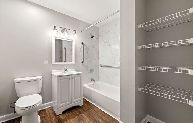 1 bed, 1 bath, 729 sqft, $1,276, Unit B-128