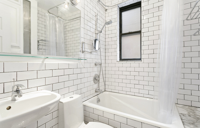 15 Butler Pl 1E